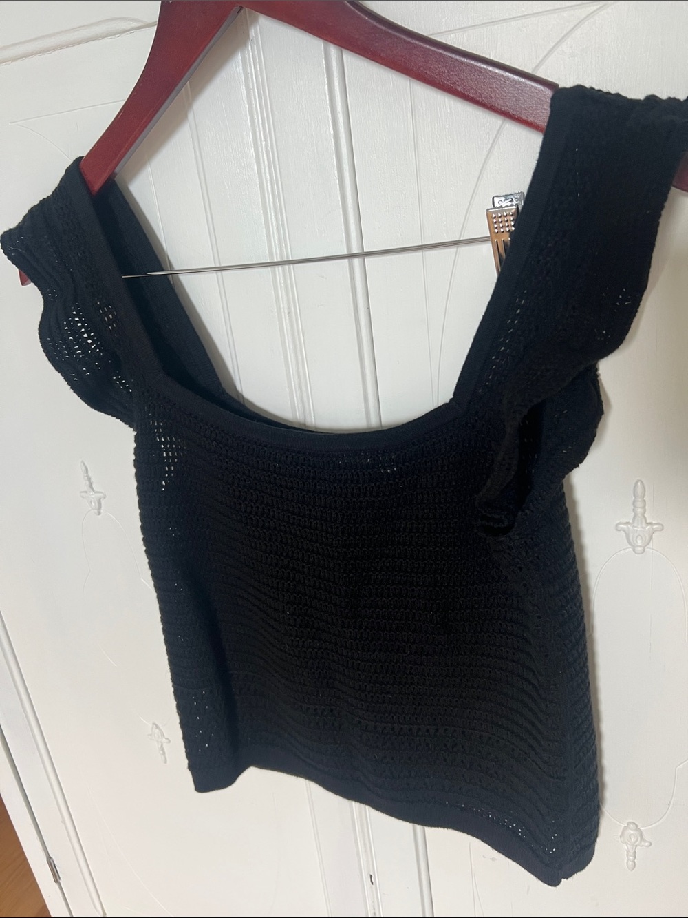 2/$7 GAP Black Crochet flutter sleeve Tank Top